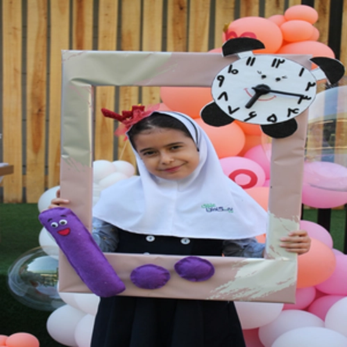 جشن یادگیری عدد " 100 " دانش آموزان پایه دوم